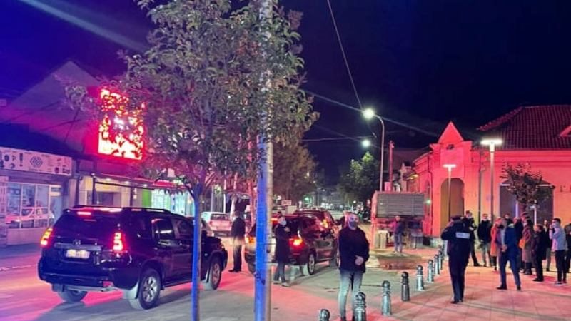 Albin Kurti gjatë fushatës në Podujevë