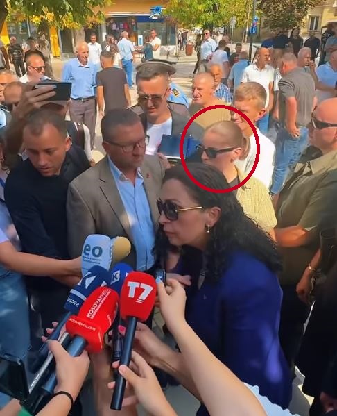 Truproja e presidentes Osmani, në një nga aktivitetet e shefes së shtetit në Prishtinë